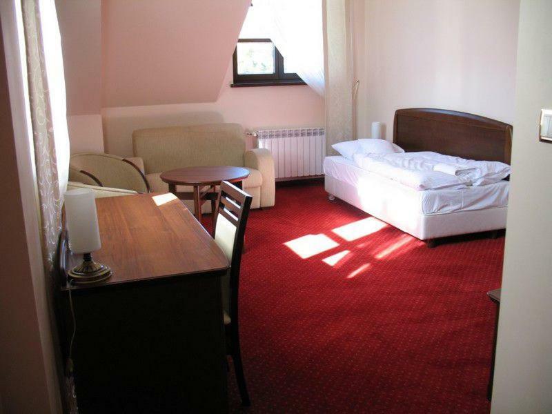 Hotel Rytwiany Extérieur photo