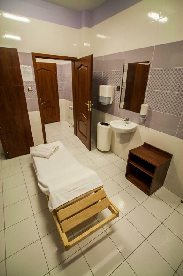 Hotel Rytwiany Extérieur photo